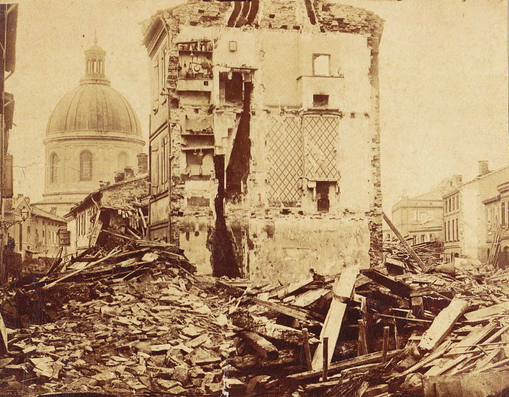 Toulouse ravagé par les crues de la Garonne en 1875