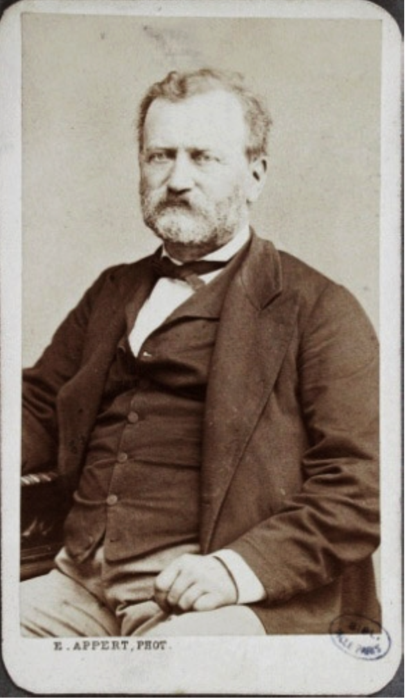 Hubert Joseph Édouard Ordinaire, né le 27 mars 1812 à Besançon (Doubs) et mort le 12 mars 1887 à Maisières-Notre-Dame (Doubs) est un médecin, alpiniste, publiciste et homme politique français.